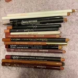 Lip liners